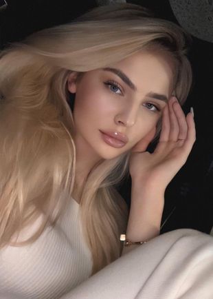 Лариса, Москва, Медведково, 19 лет, анкета 148898, +7 926 449-42-33