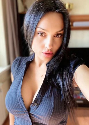 Алёна, Москва, Домодедовская, 23 года, анкета 88748, +7 941 495-95-29