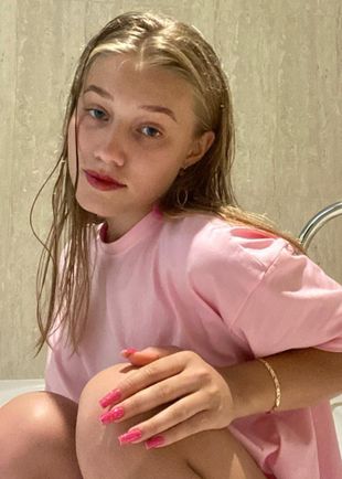 Анюта, Москва, Киевская, 19 лет, анкета 157172, +7 996 160-87-53