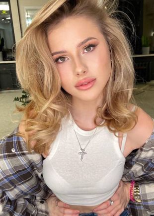 Мила, Москва, Улица Дмитриевского, 22 года, анкета 249755, +7 954 726-73-23