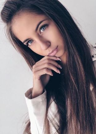 Милана, Москва, Баррикадная, 22 года, анкета 104151, +7 930 895-32-33
