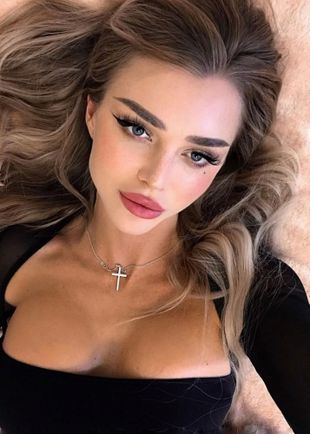 Арина, Москва, Нагатинская, 21 год, анкета 132566, +7 997 259-44-86