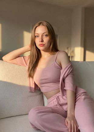 Синтия, Красногорск, 20 лет, анкета 308647, +7 981 828-61-19