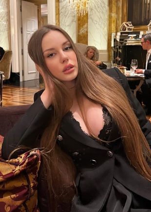 Алекса, Москва, Фрунзенская, 22 года, анкета 105136, +7 942 067-34-55