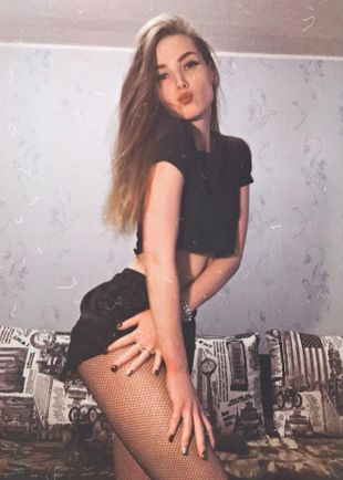 Оксана ✅, Красногорск, 24 года, анкета 104812, +7 985 030-28-53