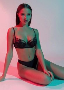 Эскортница Надя, 22 года, снять, 22502