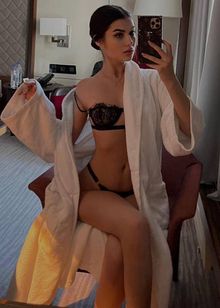 Эскортница Нина, 19 лет, снять, 303715
