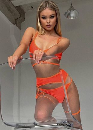 Доминика, Москва, Нагатинская, 22 года, анкета 232901, +7 954 219-49-83